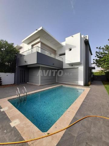 Villa 217 m² à louer à Casablanca — Photo 2