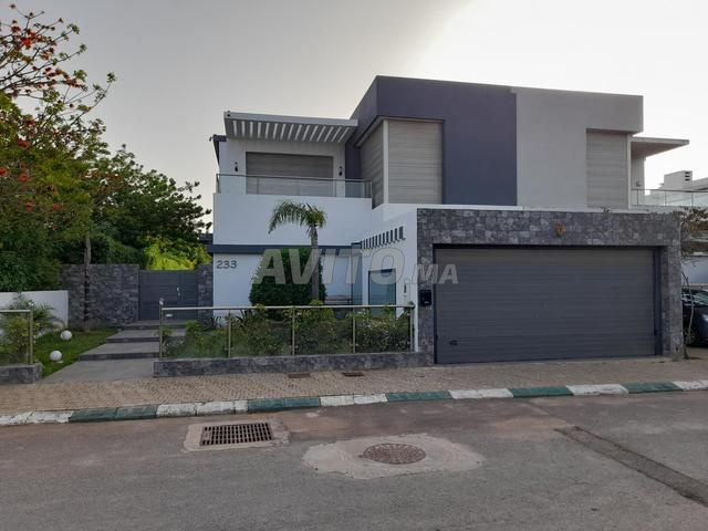 Villa 217 m² à louer à Casablanca — Photo 4