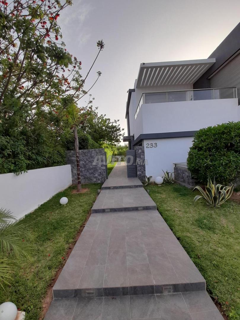 Villa 217 m² à louer à Casablanca — Photo 5