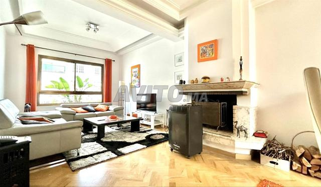 Duplex Apartment 240 m² for Rent in Casablanca (Racine) — Photo 2