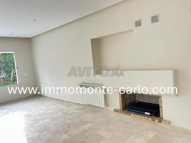 فيلا 560 م² للإيجار في الرباط — Photo 13
