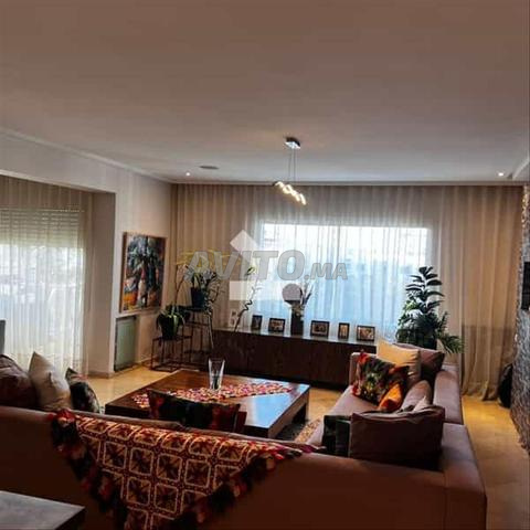 Appartement 320 m² à louer à Ain Diab — Photo 14