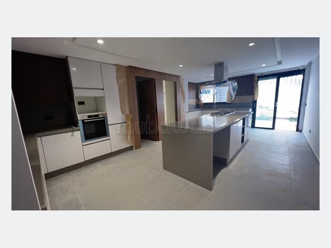 Villa 1200 m² for rent in Rabat (Souissi) — Photo 13