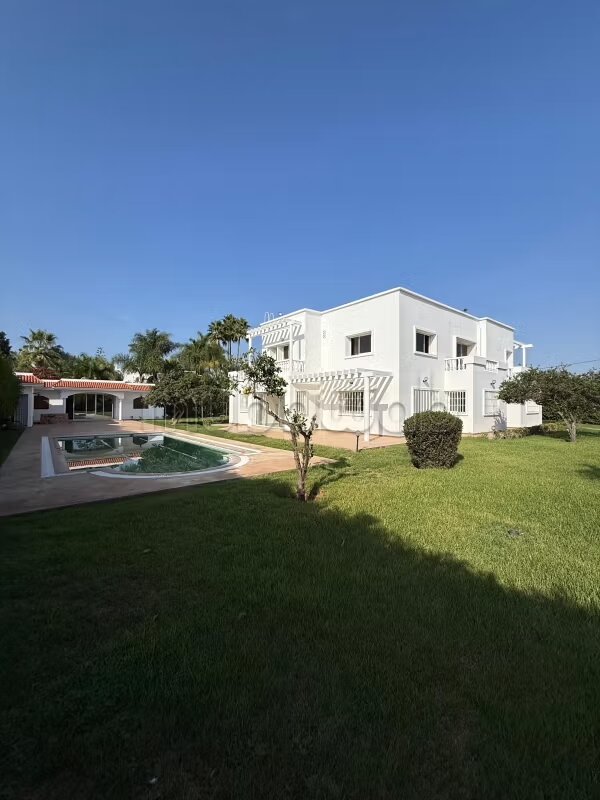 Villa 1200 m² for rent in Rabat (Souissi) — Photo 25