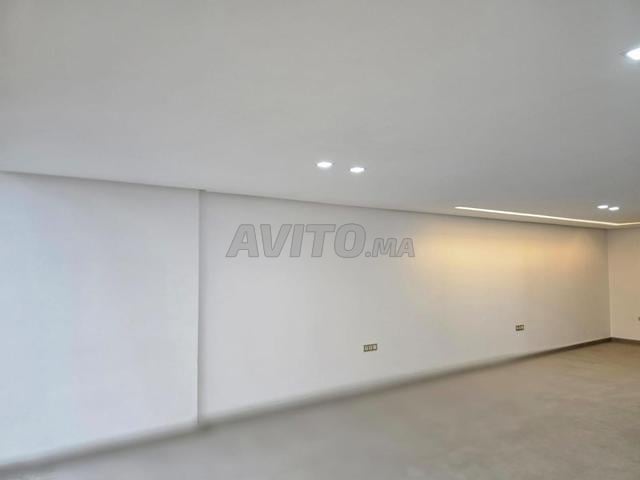 Office 58 m² for rent in Casablanca — Photo 2