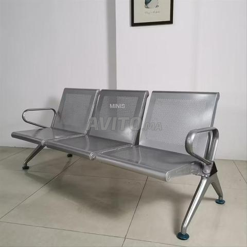 Comfortable 3-seater banquette for rent in Casablanca — Photo 2