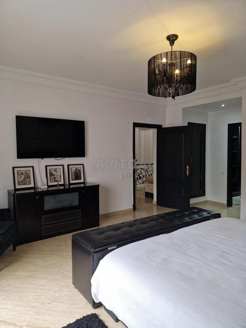 Furnished villa 400 m² for rent in Casablanca, Aïn Diab — Photo 38