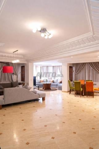 Apartment 250 m² for rent in Casablanca, Anfa — Photo 2