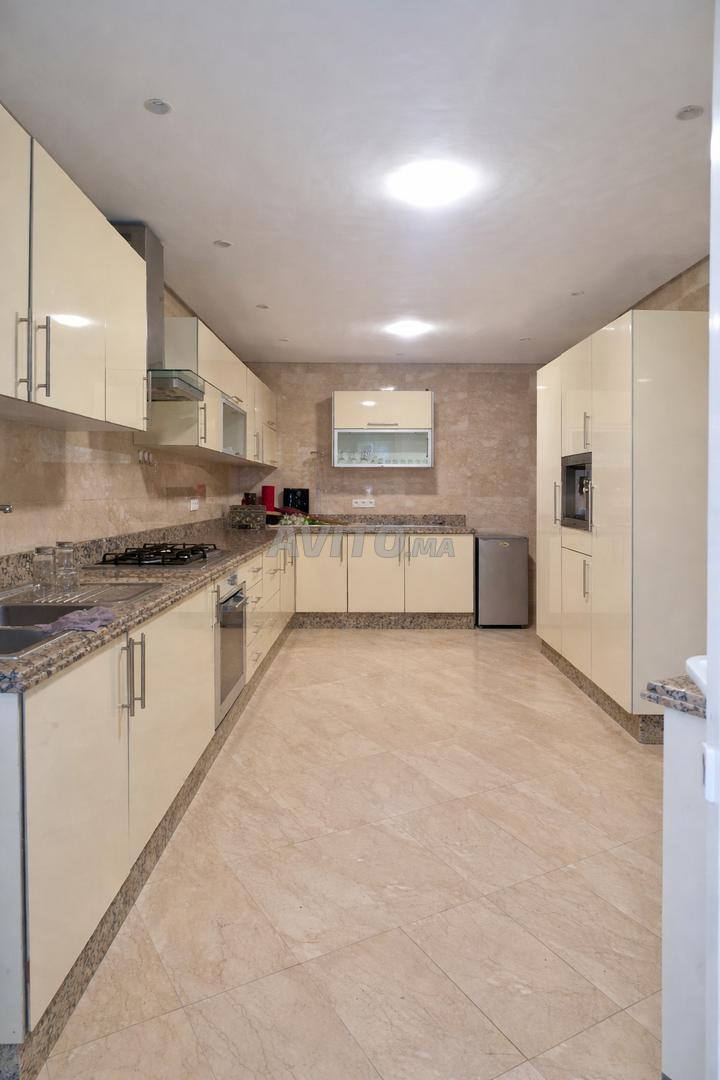 Apartment 250 m² for rent in Casablanca, Anfa — Photo 19