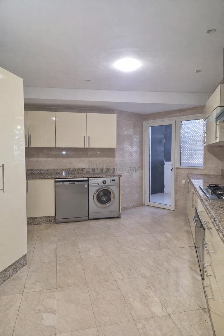 Apartment 250 m² for rent in Casablanca, Anfa — Photo 21