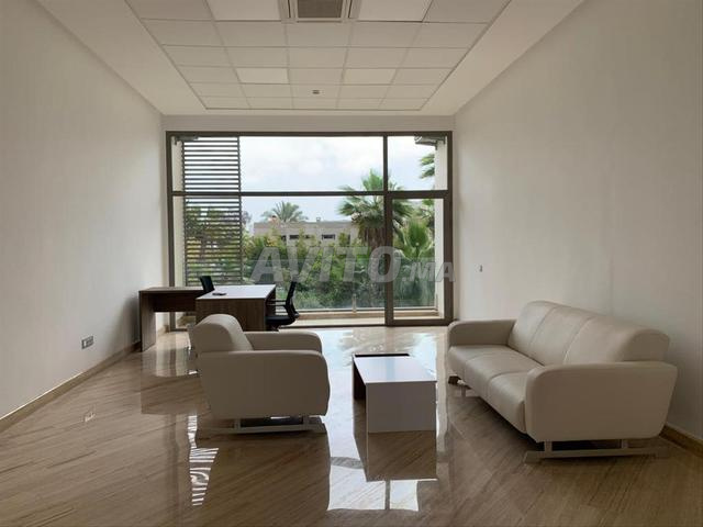 694 m² Office for Rent in Casablanca Anfa — Photo 13