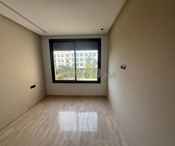 Studio 50 m² à louer à Casablanca Oasis — Photo 9