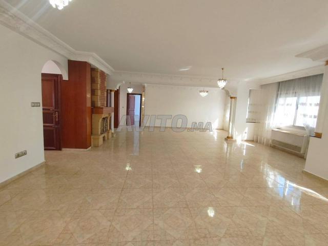 Apartment 210 m² for rent in Casablanca Racine — Photo 5