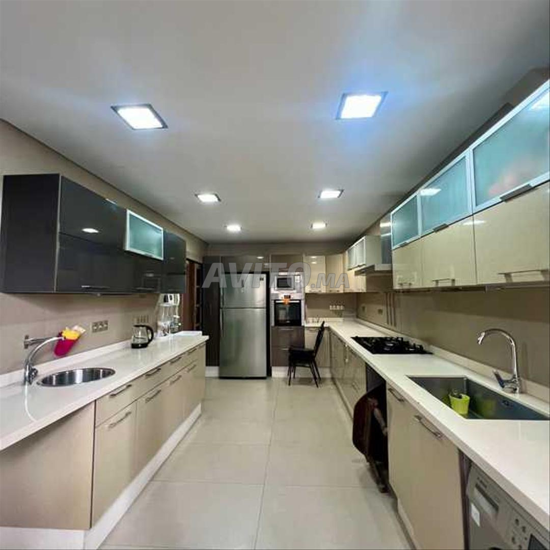 Apartment 210 m² for Rent in Casablanca (Hôpitaux) — Photo 6