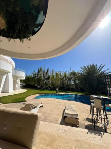 1700m² Villa for Rent in Rabat (Souissi) — Photo 4