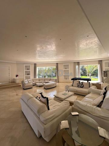 1700m² Villa for Rent in Rabat (Souissi) — Photo 9