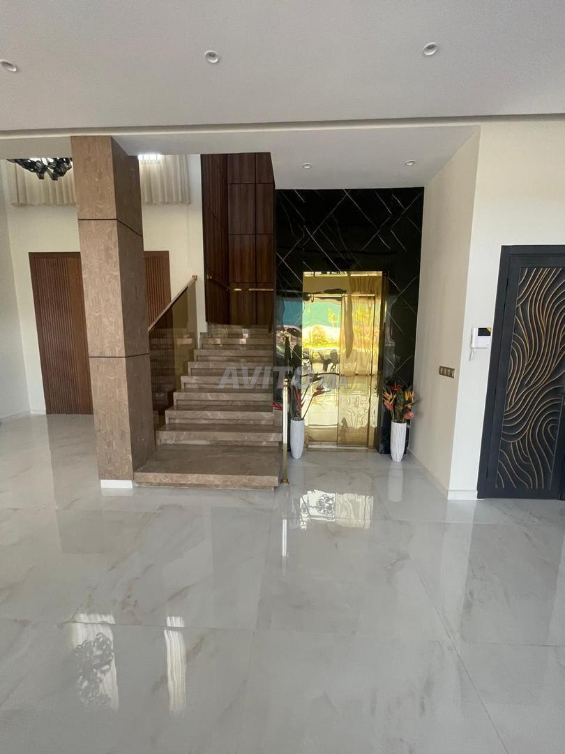 Villa 1700 m² for sale in Rabat — Photo 8