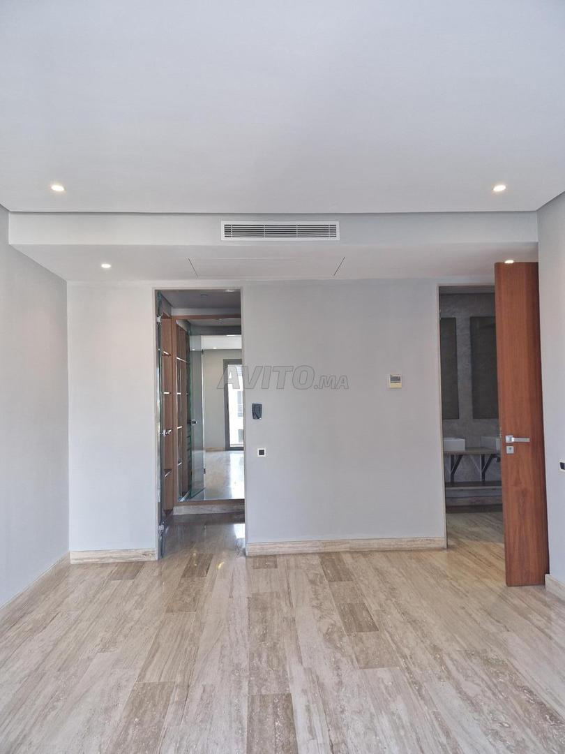 Apartment 180 m² for rent in Casablanca (Anfa Boulevard) — Photo 17