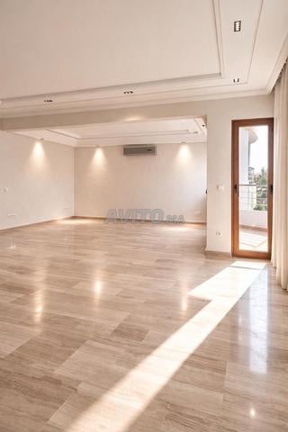 Duplex lumineux 190 m² à louer à Casablanca, Anfa — Photo 2