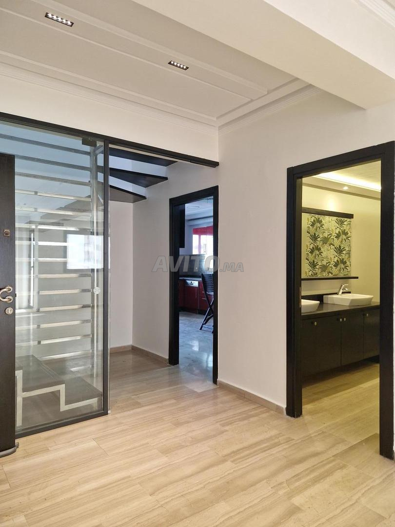 Duplex lumineux 190 m² à louer à Casablanca, Anfa — Photo 9