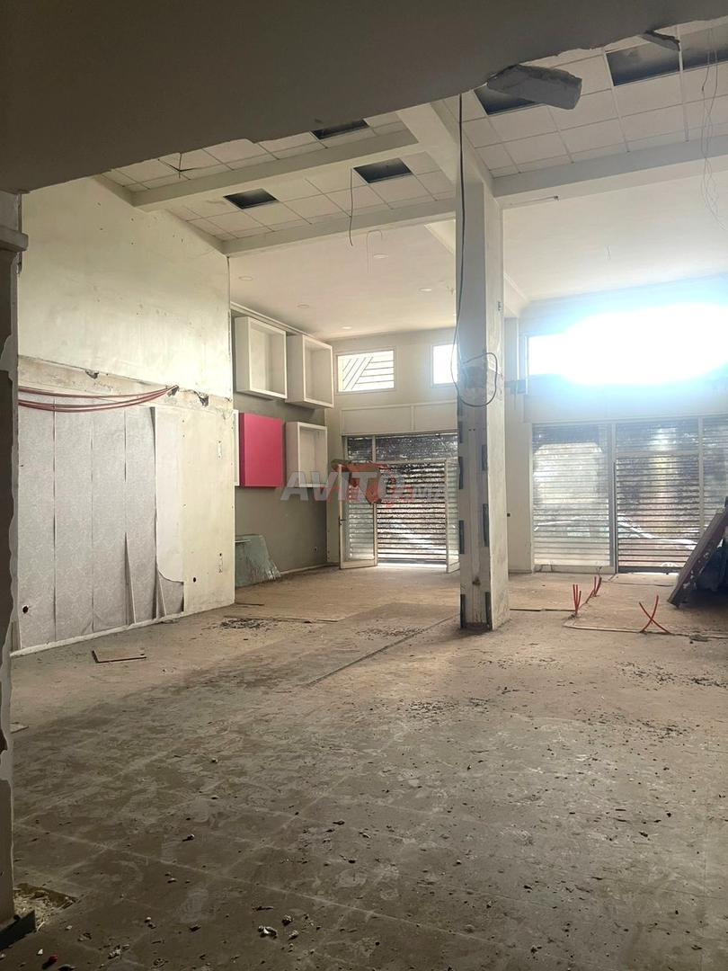 Commercial Local for Sale 701 m² in Casablanca — Photo 2