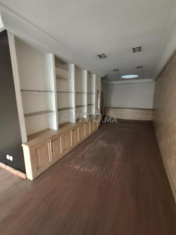 Commercial property 111 m² for rent in Casablanca — Photo 17