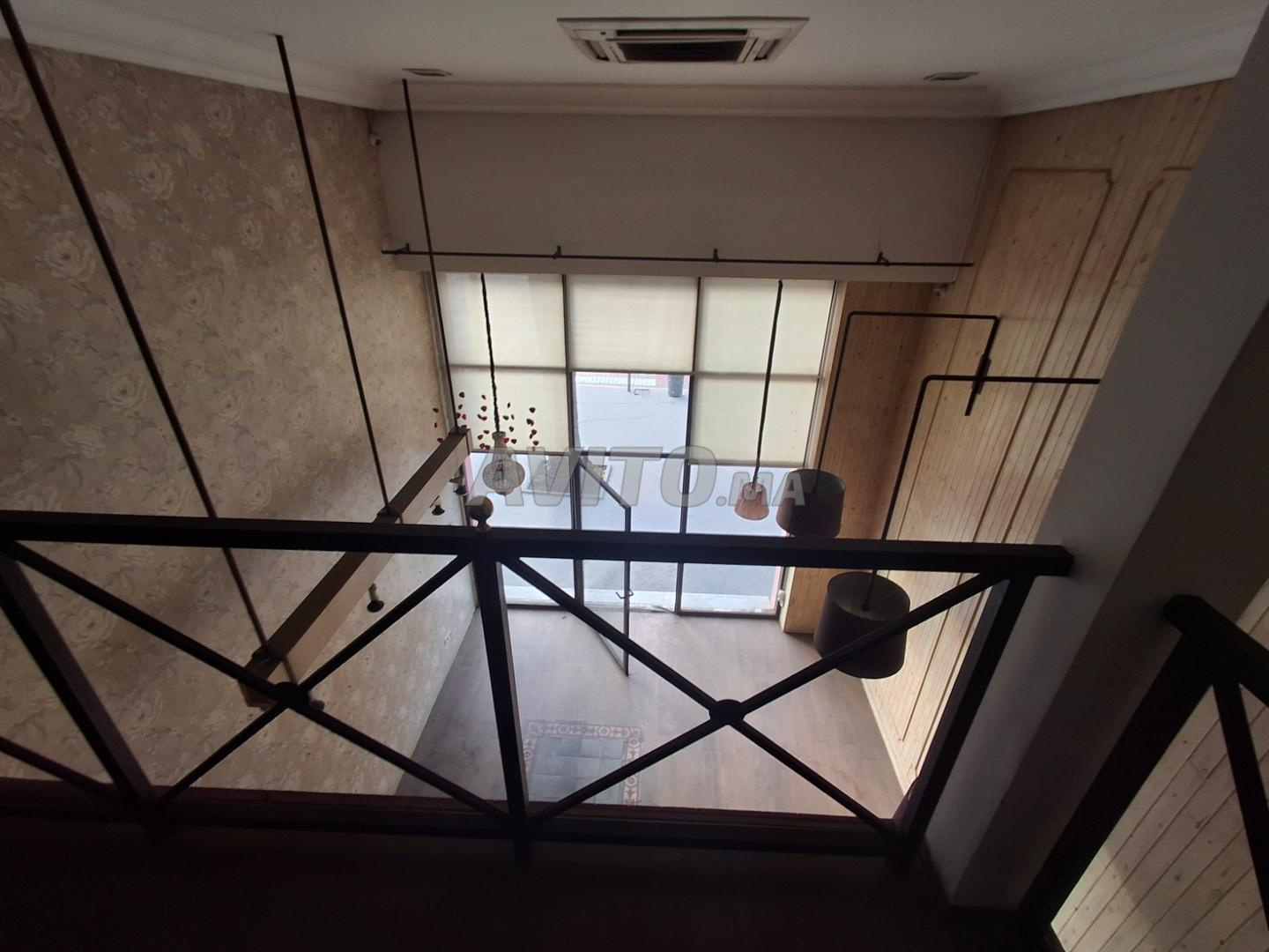 Commercial property 111 m² for rent in Casablanca — Photo 9