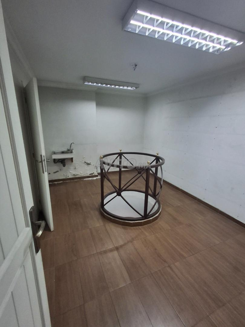 Commercial property 111 m² for rent in Casablanca — Photo 22