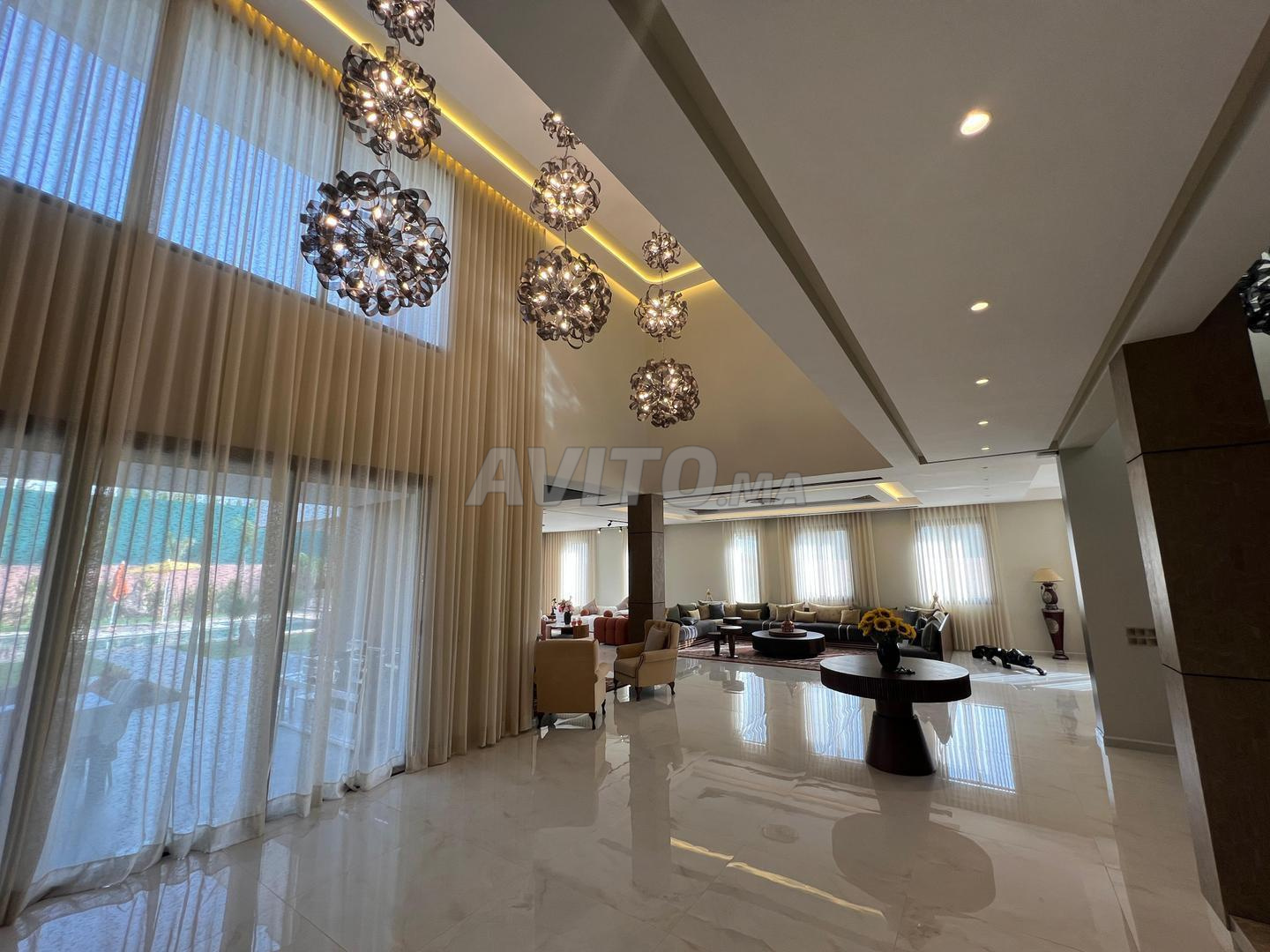 Villa 1700 m² for Sale in Rabat – Souissi — Photo 8