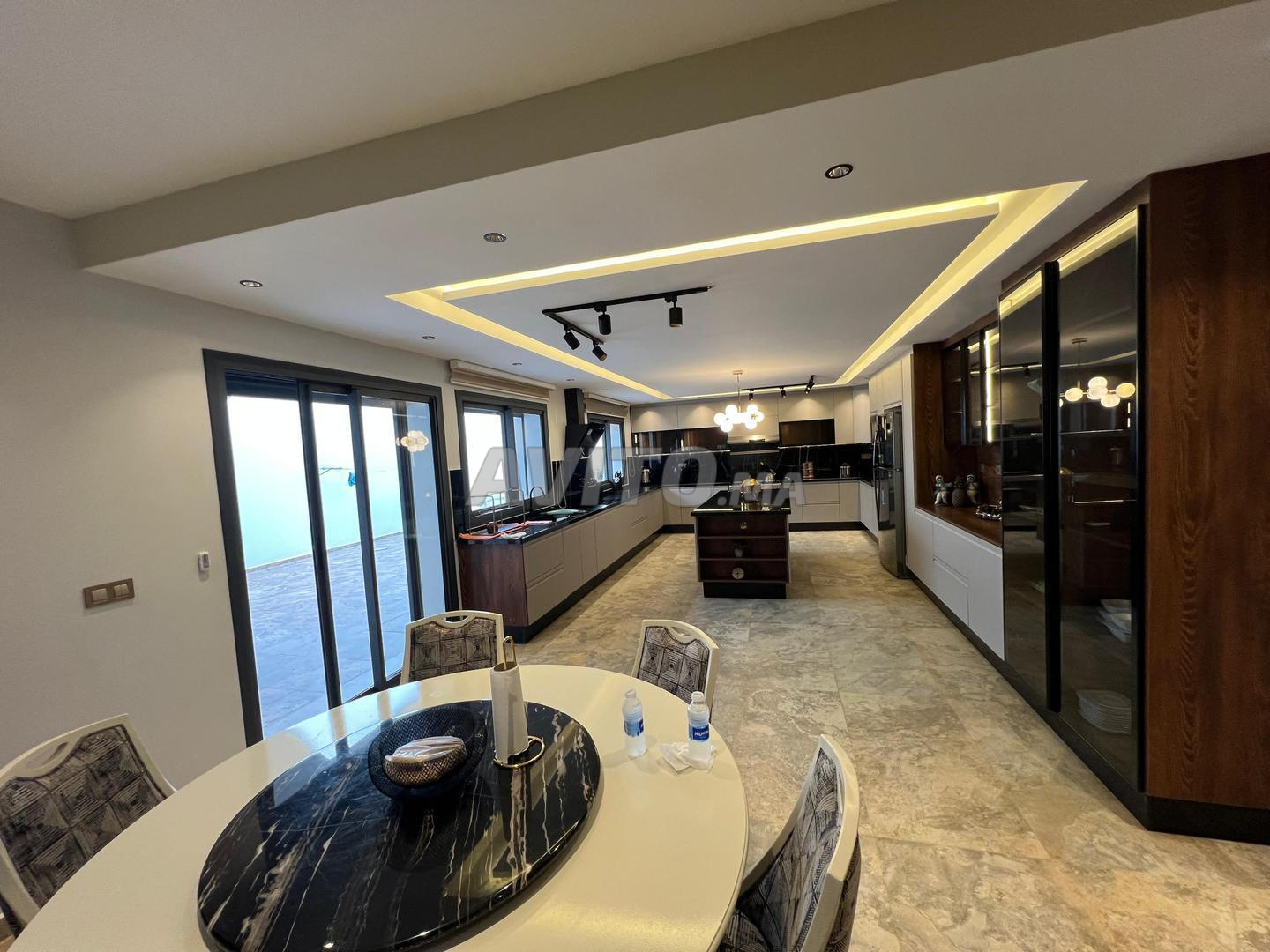Villa 1700 m² for Sale in Rabat – Souissi — Photo 22