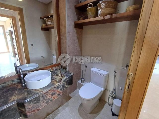 شقة 222 متر² للبيع في الدار البيضاء - مندارونا — Photo 10