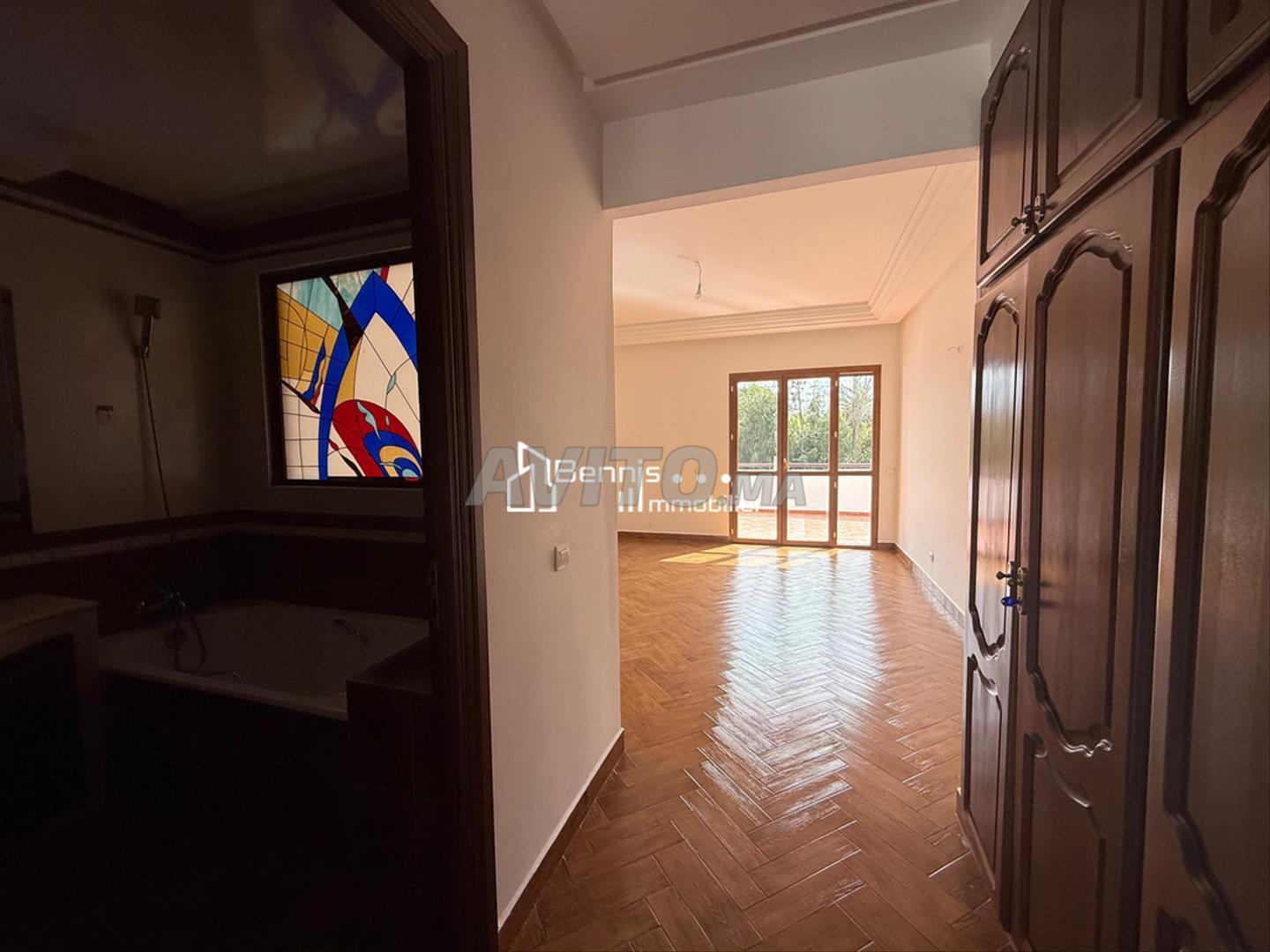 Villa 2000 m² à louer à Rabat Souissi — Photo 3