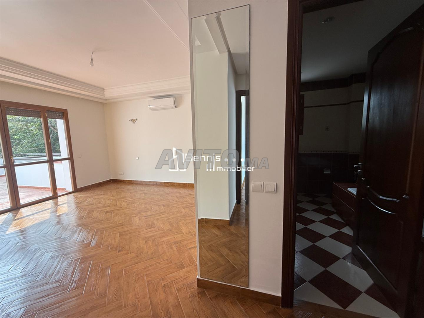 Villa 2000 m² à louer à Rabat Souissi — Photo 11