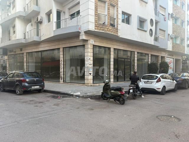 محل تجاري 214 متر مربع للبيع في الدار البيضاء — Photo 3