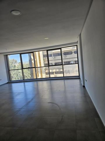 Office 87 m² for rent in Fez — Photo 2