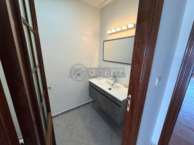 Appartement 196 m² à louer à Casablanca (2 Mars) — Photo 16