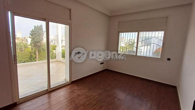 Villa 470 m² à vendre à Témara — Photo 9