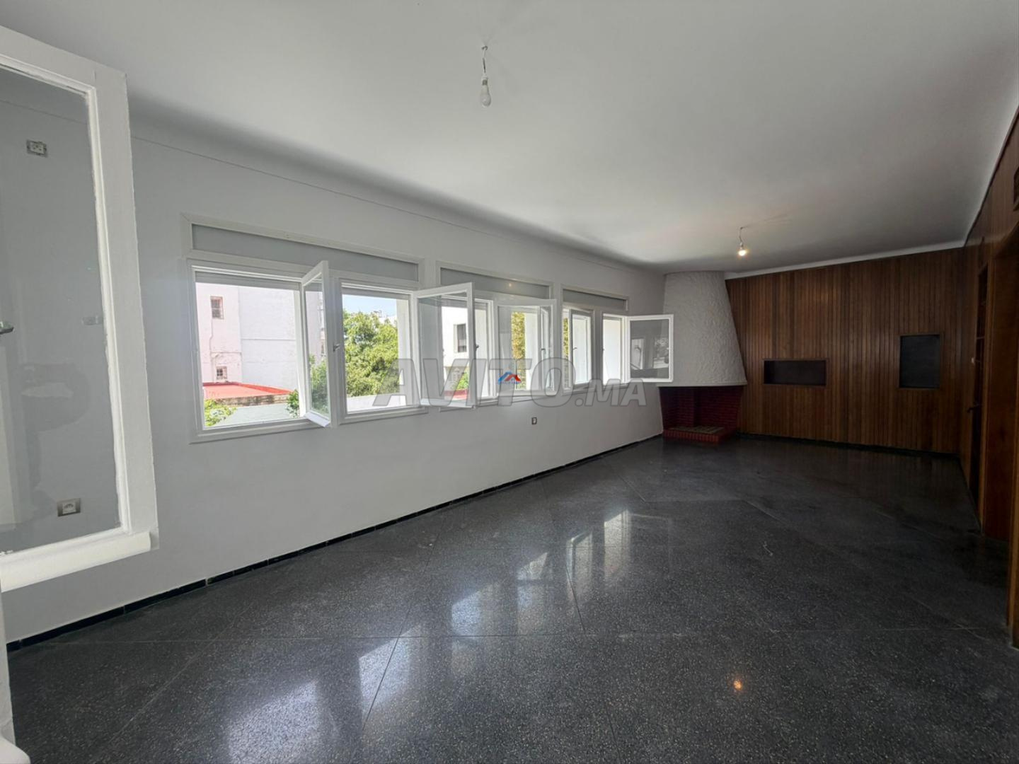 700 m² Villa for Rent in Rabat, Les Orangers — Photo 5