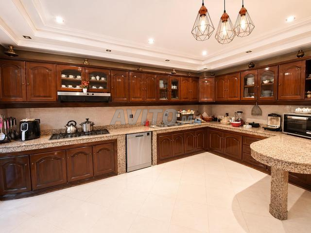 Villa meublée 320 m² à louer à Casablanca, Sidi Maarouf — Photo 15