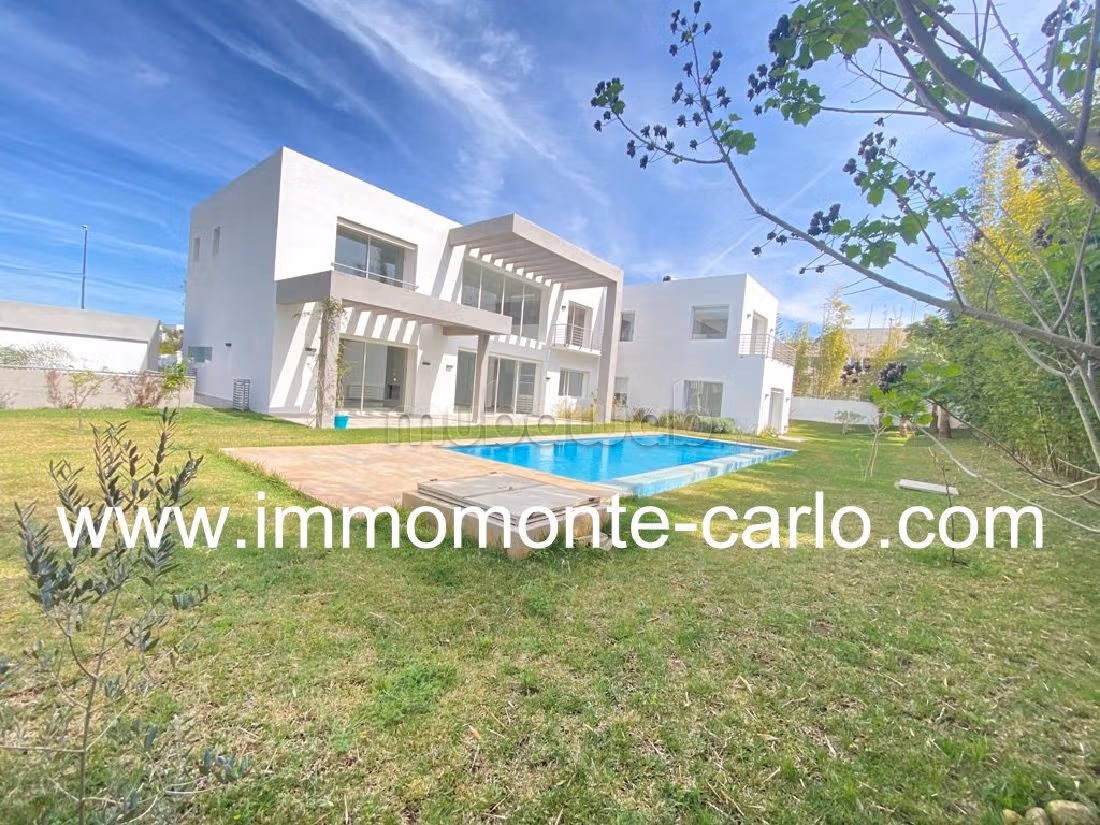 600 m² Villa for Rent in Rabat — Photo 2