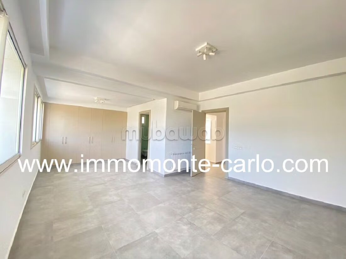 600 m² Villa for Rent in Rabat — Photo 10