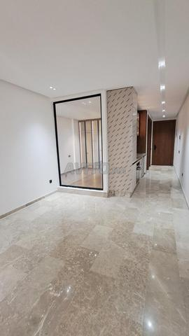 شقة 1 غرفة للإيجار في الدار البيضاء – 8000 درهم شهريًا — Photo 19
