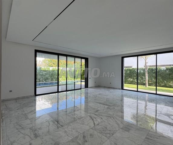 New Villa 500 m² for Rent in Rabat (Hay Riad) — Photo 8
