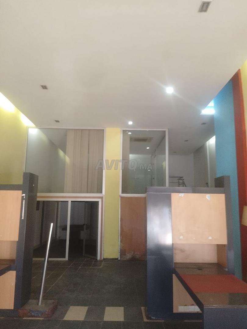 À vendre magasin showroom commercial