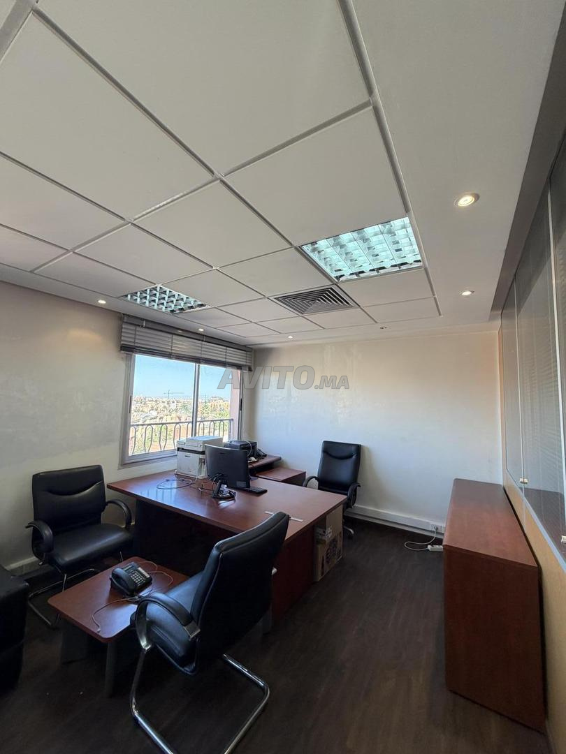 Office 66 m² for rent in Marrakech — Photo 14