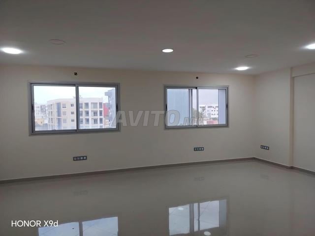 Office 54 m² for rent in Casablanca - Ain Sebaâ — Photo 2