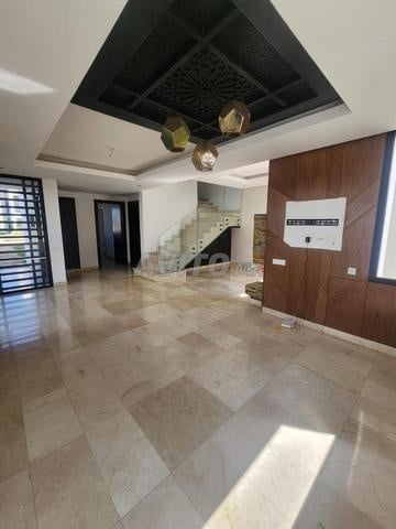 Duplex 200 m² with private garden for rent in Bouskoura, Ville verte — Photo 2