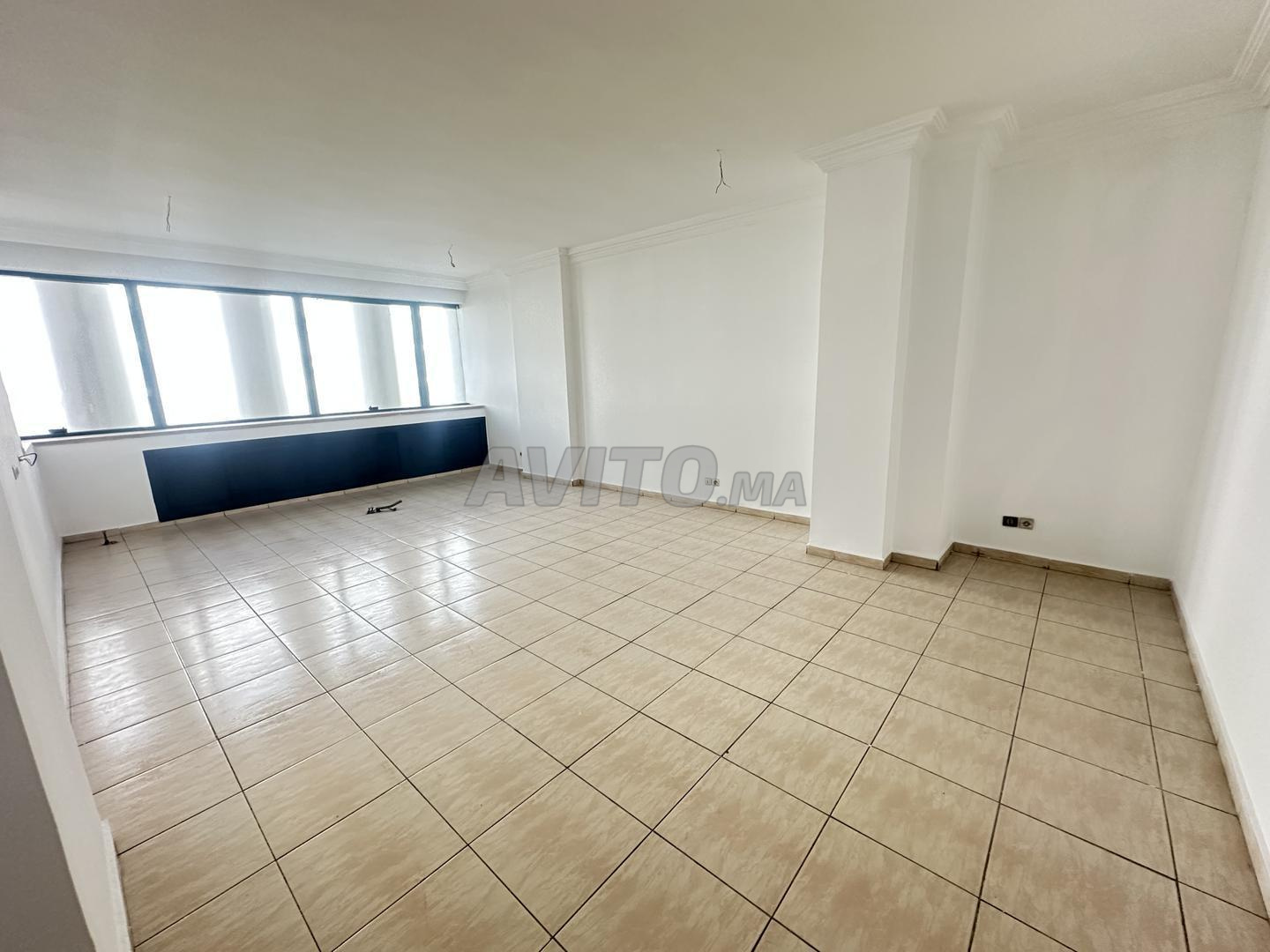 Office 95 m² for rent in Casablanca (Racine district) — Photo 4