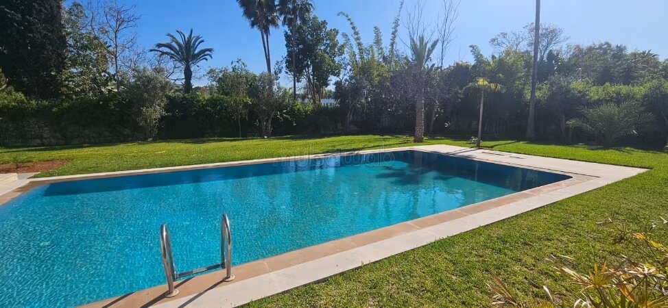 Villa de standing 900 m² à louer à Souissi, Rabat — Photo 29