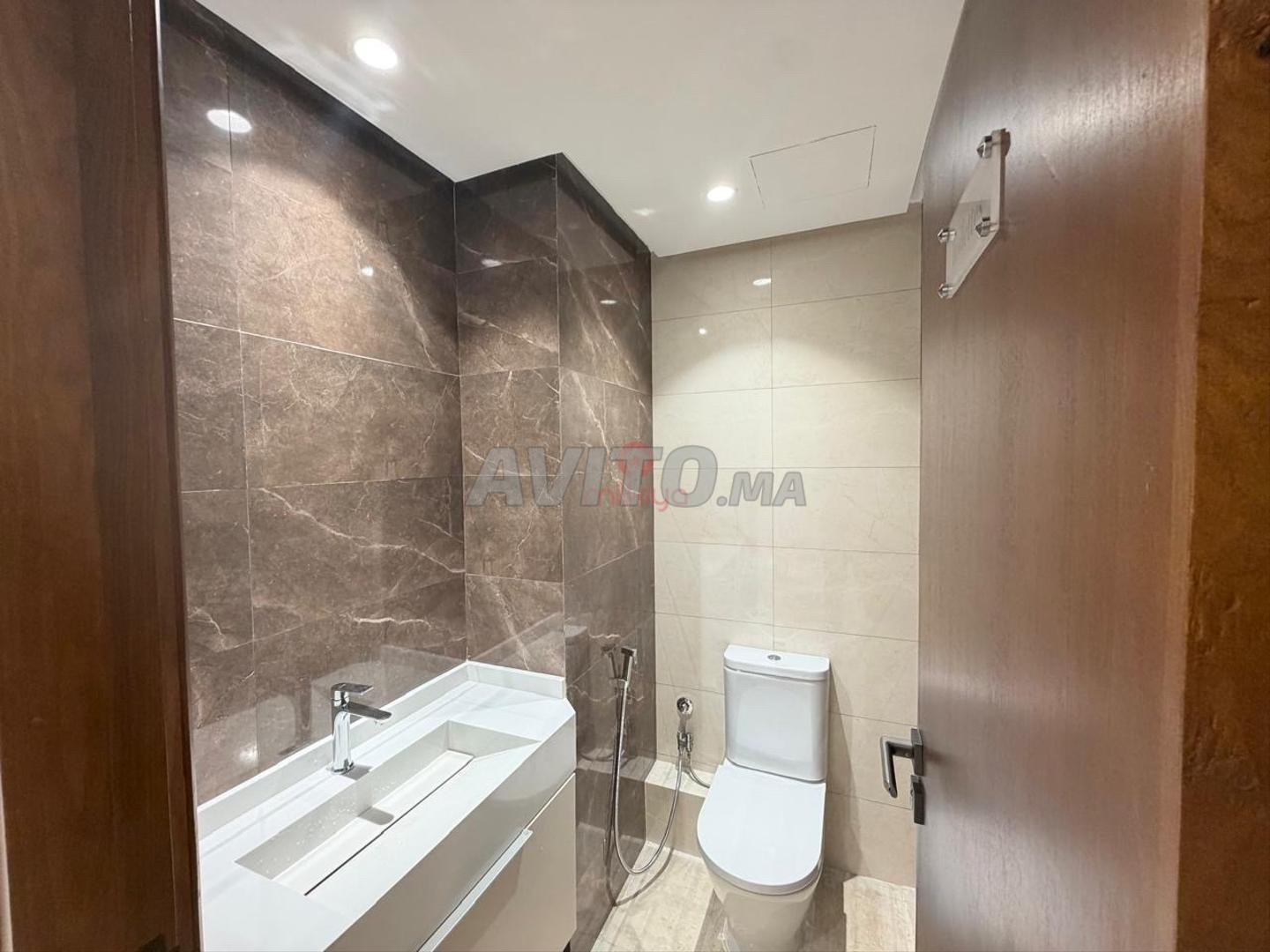Office Space for Rent 89 m² in Casablanca — Photo 10